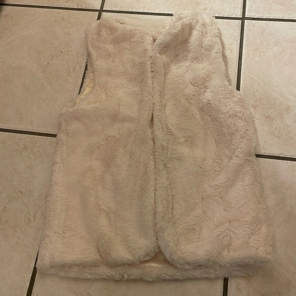 beauties Other - 🩷Very soft vest and not bulky(has thin belt loops, too, for a little tie or belt